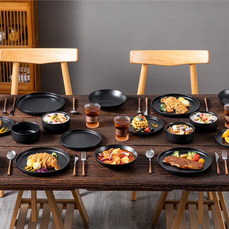 16 Piece Stoneware Dinnerware Set - Service for 4, Black