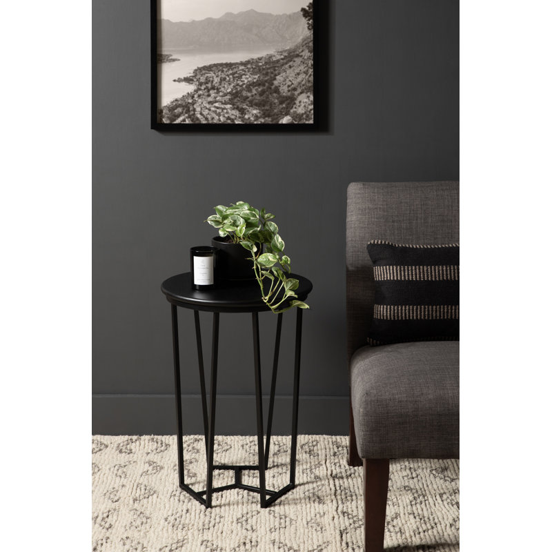 Table de bout Gerardo, H 24 po x l 16 po x P 16 po, Plateau noir / base noire