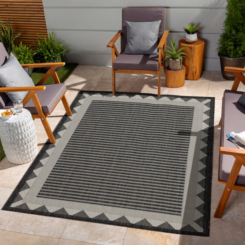 Tapis intérieur / extérieur 7 pi 10 po x 10 pi 3 po, Rectangle 7 pi 10 po x 10 pi 3 po
