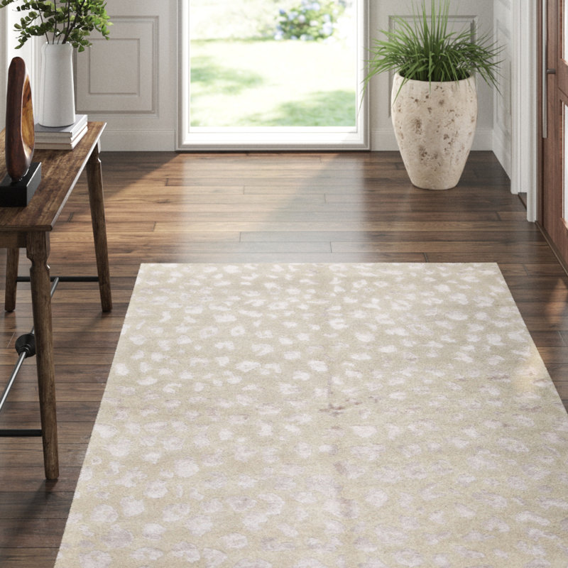 Hand-Knotted High-Quality Beige Area Rug