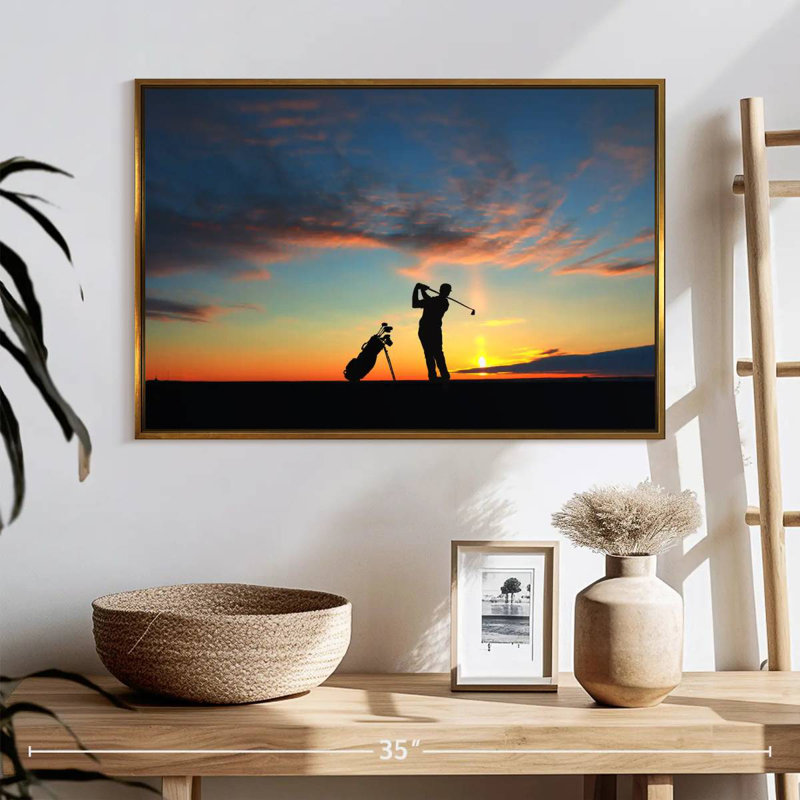 Golf au coucher du soleil, Cadre flottant doré, 25 po x 17 po