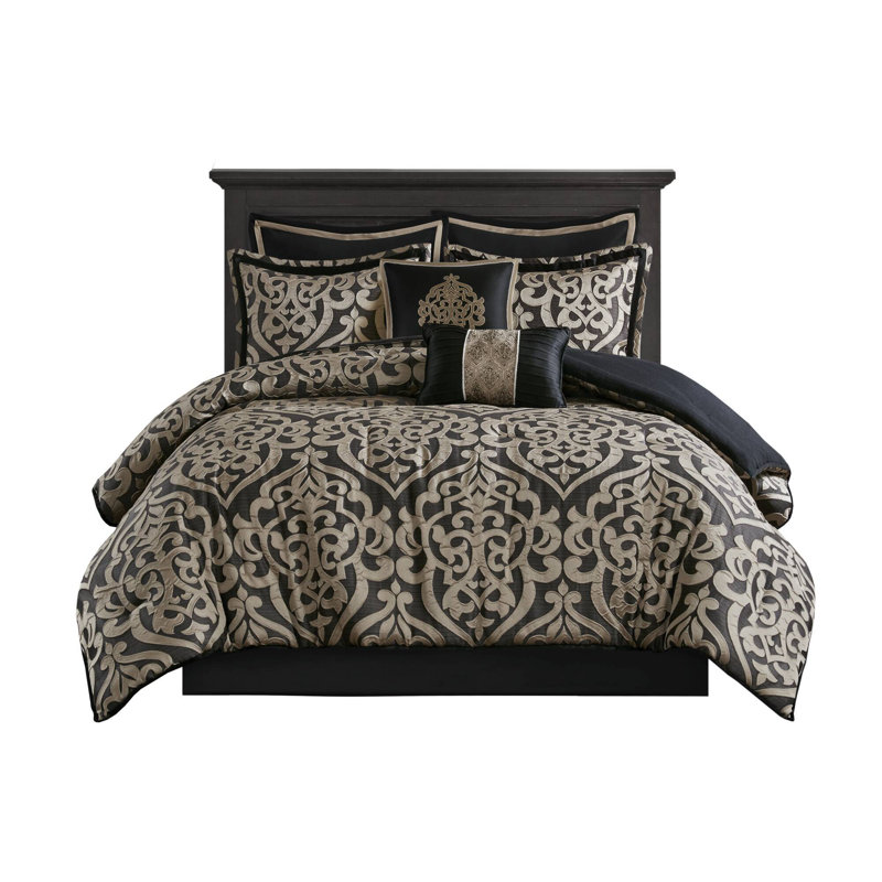 Elegant 8pcs Queen Jacquard Bedding Set, Polyester Comforter With Year-round Use