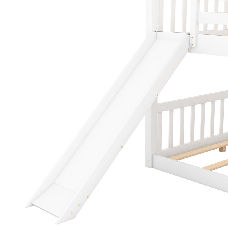 Lit double superposé blanc avec - pratique pour les familles
