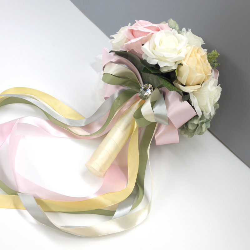 Fleurs de mariage de 9 pouces en forme de véritable fleur de mariée, Rose / blanc crème