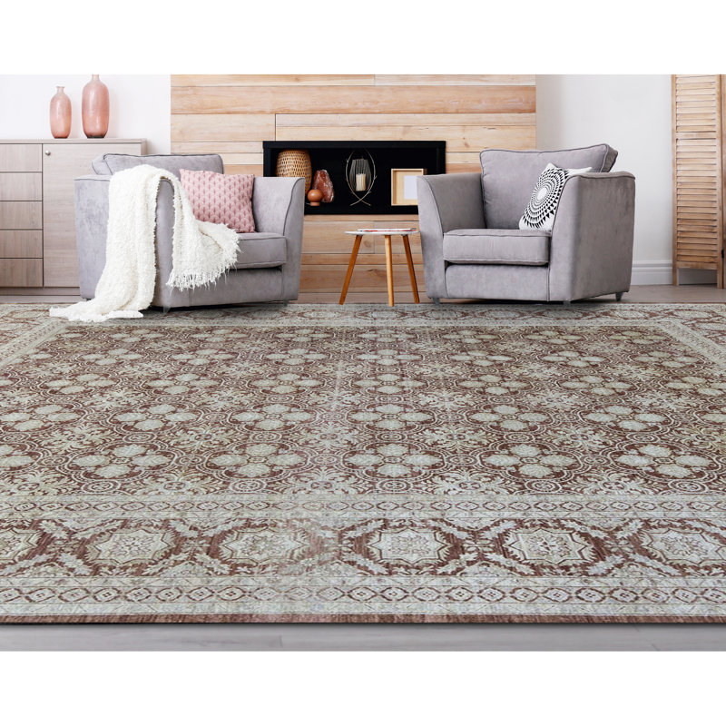 Signature Hand Woven Wool Oriental Area Rug