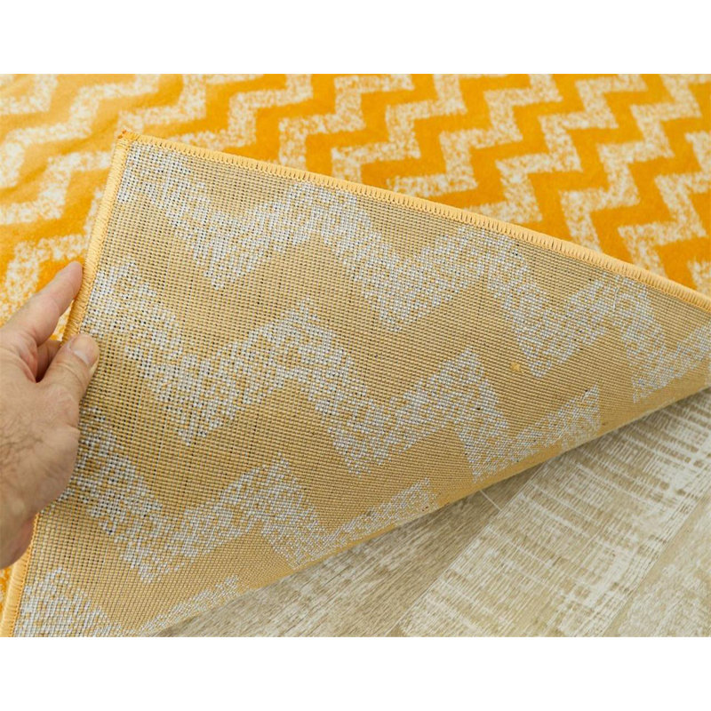 Tapis jaune à chevrons Friedegund, 5 pi x 7 pi