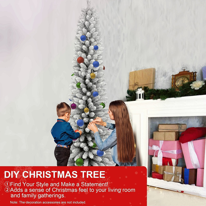 Arbre de Noël enneigé 7 pi - Arbre en PVC mince avec 469 pointes enneigées, conception peu encombrante, effet de neige réaliste, support en métal robuste, installation facile