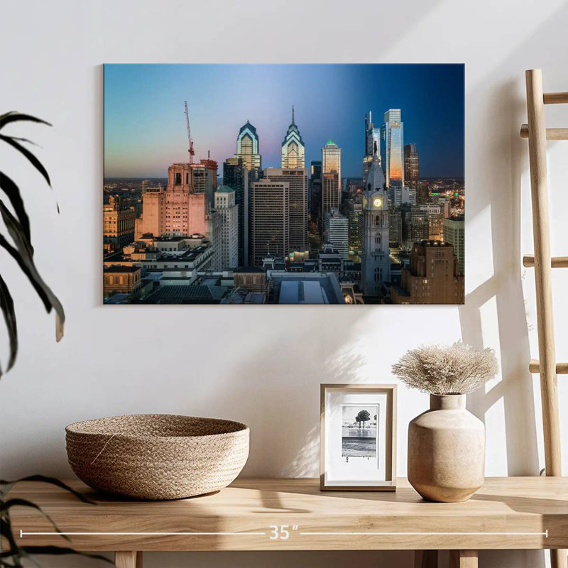 Ravi Philly Skyline, 16" H x 24" W