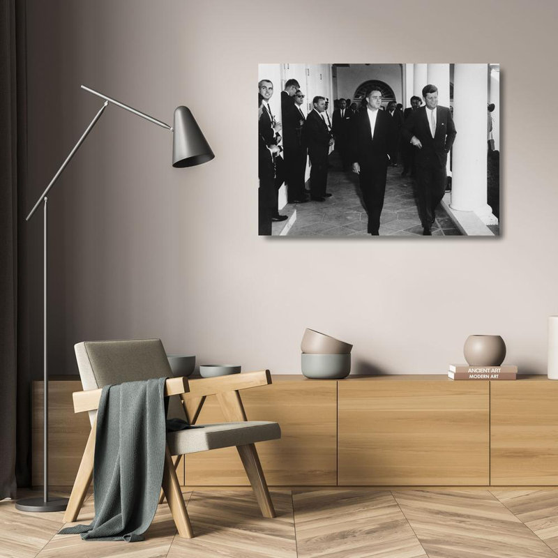 Sargent Sargent avec JFK, H 17 po x l 24 po