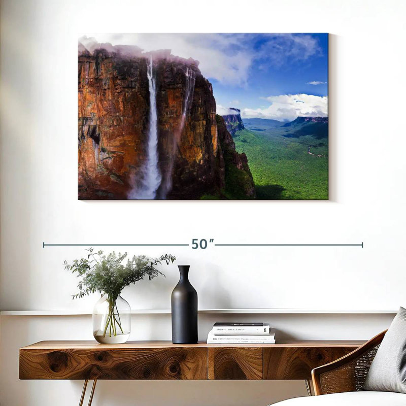Alvord Wispy Angel Falls, H 26 po x l 39 po