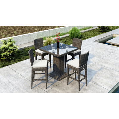 Ensemble repas carré en rotin 31,5 po pour 4 personnes avec coussins Ballu