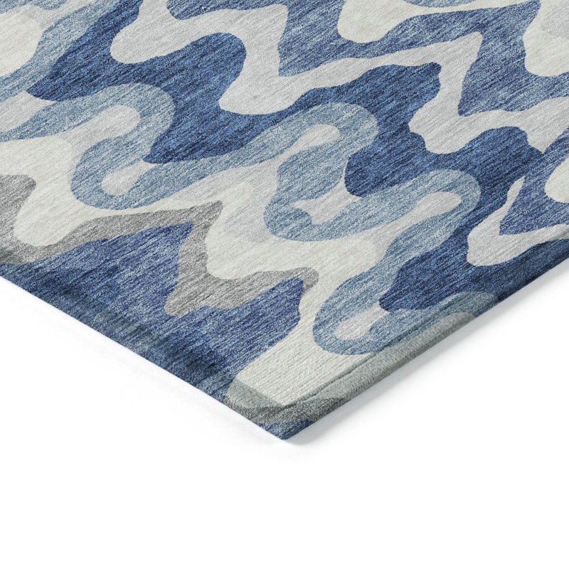 Tapis bleu intérieur / extérieur lavable à la machine Caziyah, Rectangle 1 pi 8 po x 2 pi 6 po