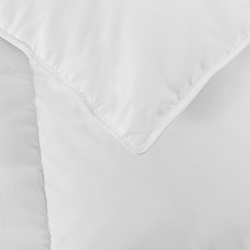 Twin All Season Polyester Down Alternative Comforter
