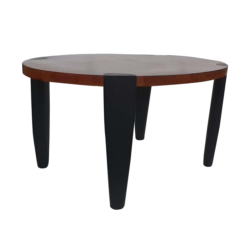 Table basse à 4 pieds