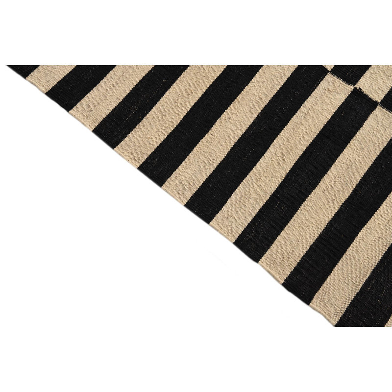 Tapis noir et blanc Ousley