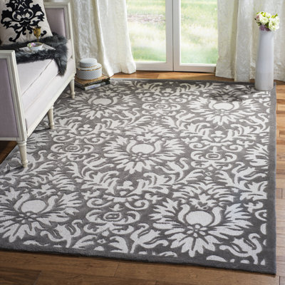 Kingsview Total Performance Hand Hooked Performance Damask Rug