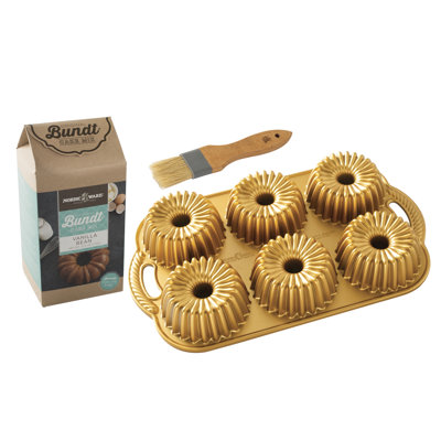 Nordic Ware 3 Piece Non-Stick Aluminum Bakeware Set