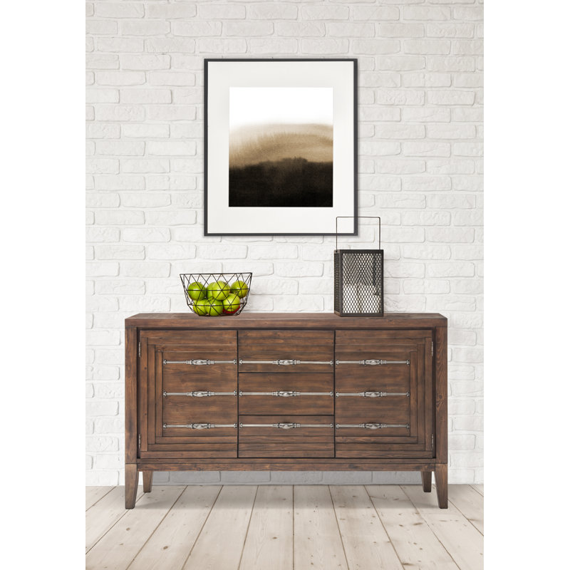 Buffet en bois Carrollton avec tiroirs et armoires - Ranch rustique 