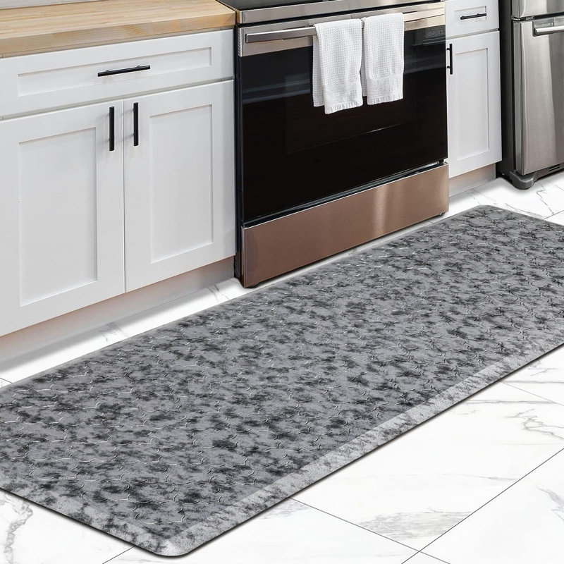Tapis de cuisine Makasha, Gris argenté, Tapis de couloir 1 pi 8 po x 4 pi