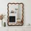 Miroir ondulé rectangulaire, pour ajouter une touche d'élégance et de lumière à n'importe quelle pièce-591246305-602364097