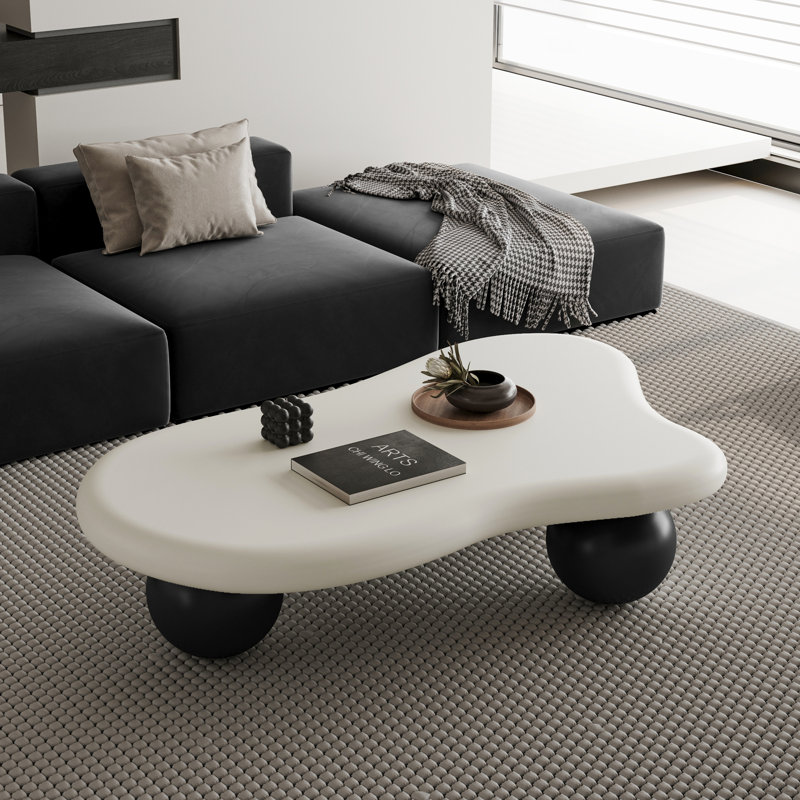 Table basse de 47 pouces en forme de nuage avec 3 pieds sphériques pour le salon, pieds blancs et pieds noirs, Blanc, Noir