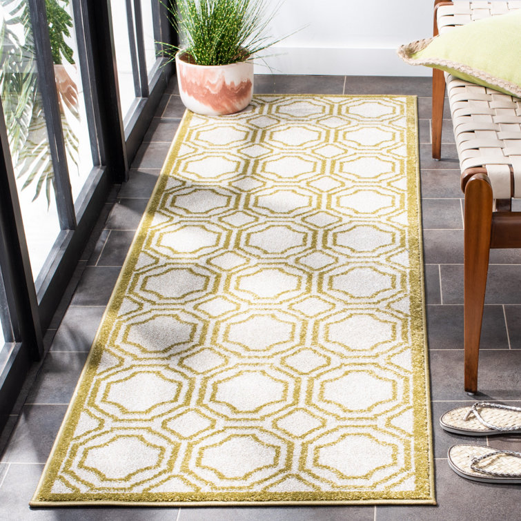 Brittnany Performance Geometric Rug