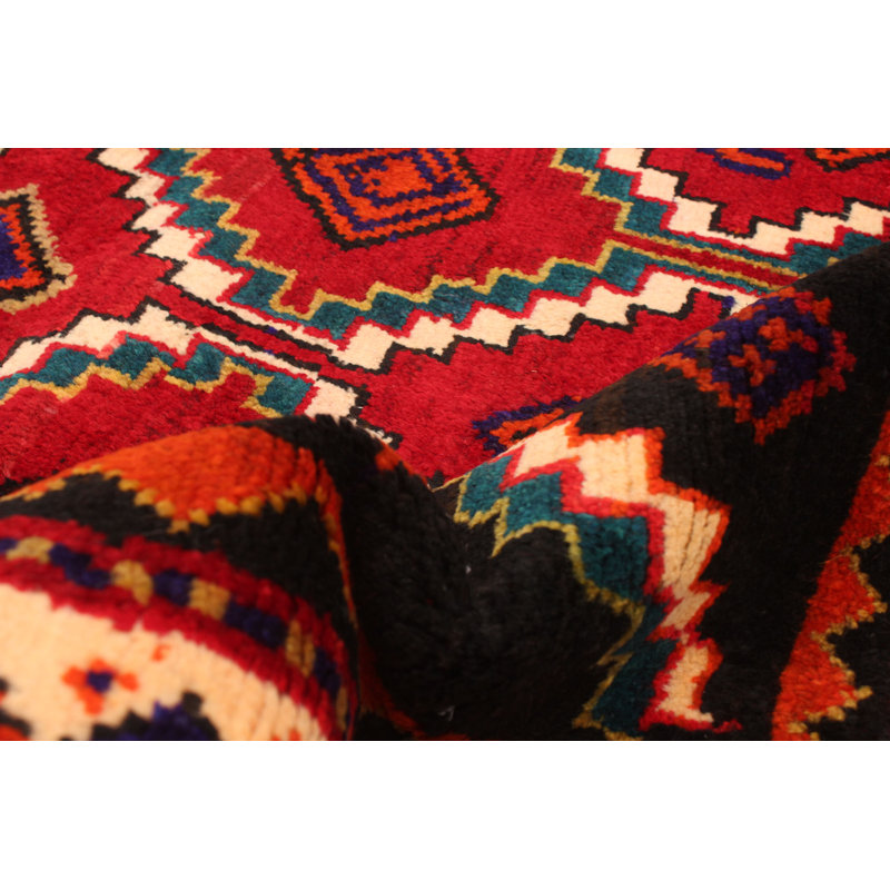 Tapis rouge Danuel 4 pi 8 po x 5 pi 10 po