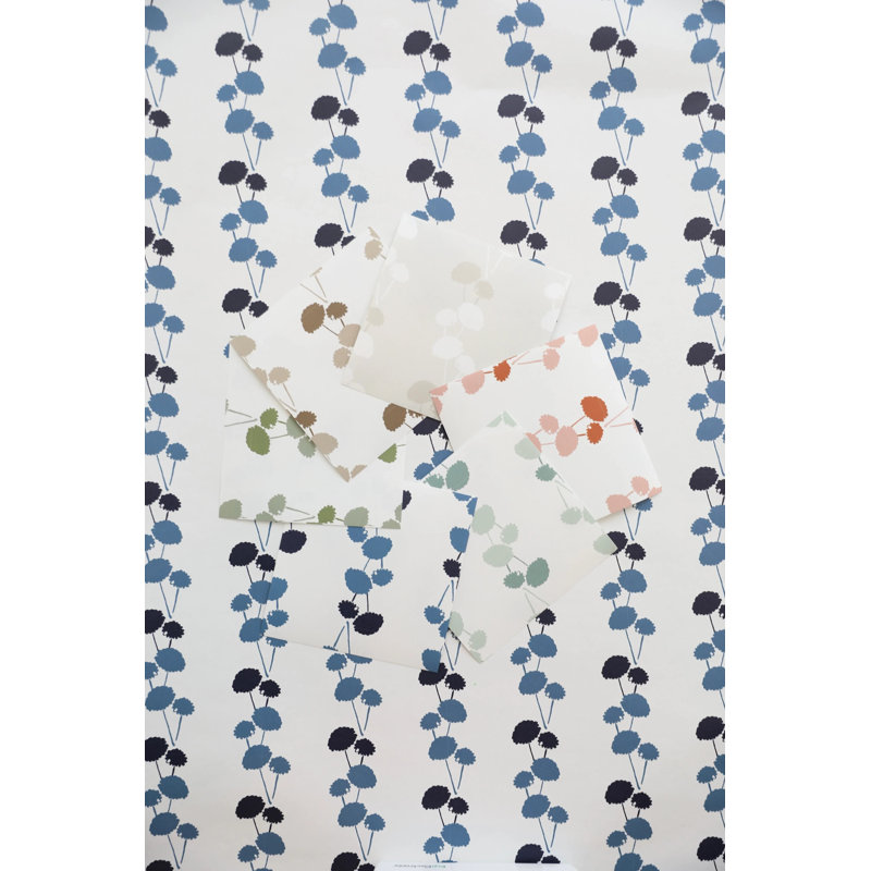 Dahlia Vine Luxury Wallpaper, Cellulose/Polyester, Brown