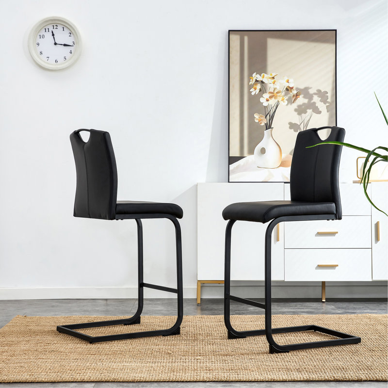 Ensemble de 2 chaises noires en polyuréthane