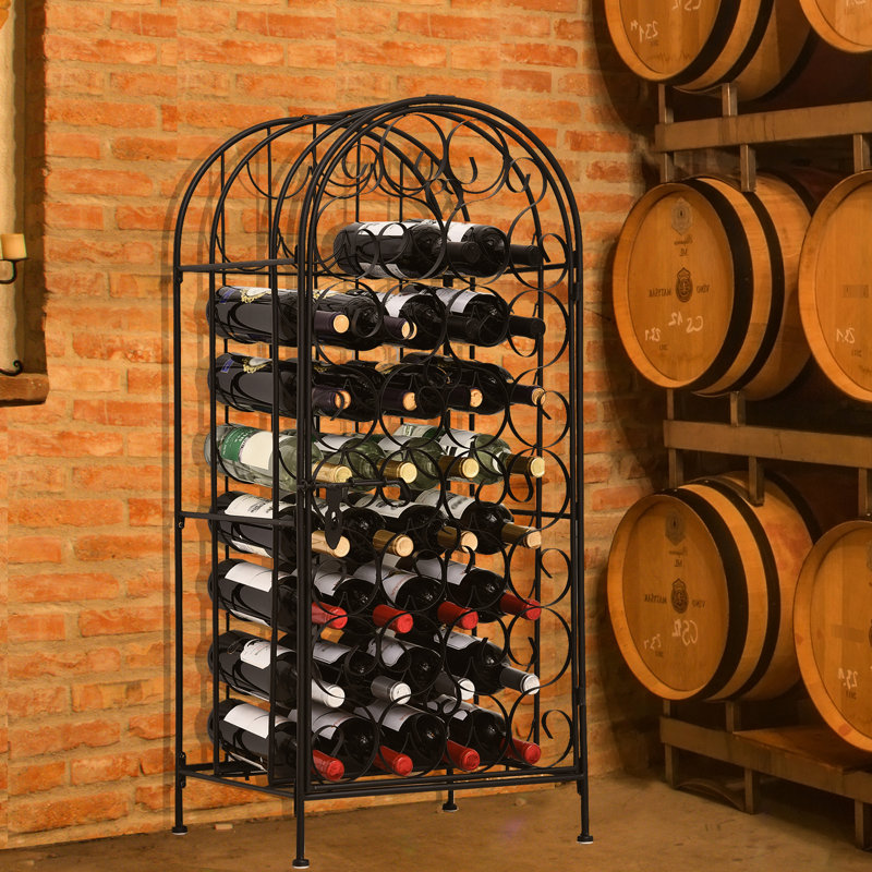 Armoire à vin verrouillable 35 bouteilles en fer noir. Gracieux. L 17,7 po x P 14 po x P 38,5 po. Capacité de 65 lb. Convient au fer à repasser avec serrure de la salle à manger 35 - Noir. Conception élégante de la cage. Cuisine et salle à manger. Capacité
