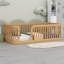 Base de lit en bois avec clôture en bois-151571962