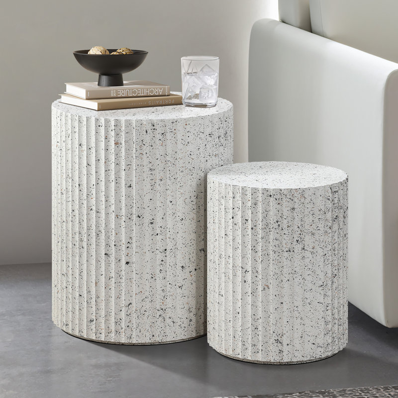 19.5 '' H Round Nesting Side Tables Set of 2