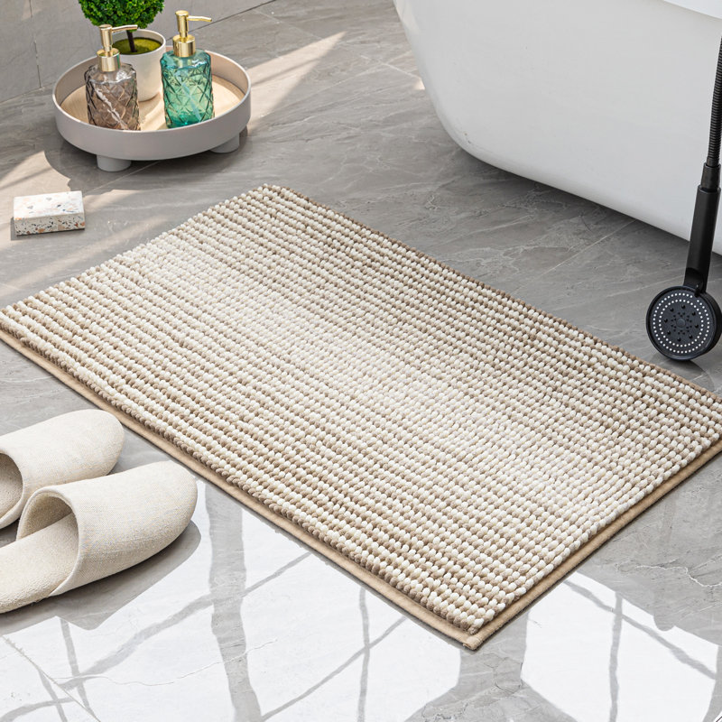 Tapis pour salle de bain en chenille douce Zager, L 32 po x l 20 po, Beige