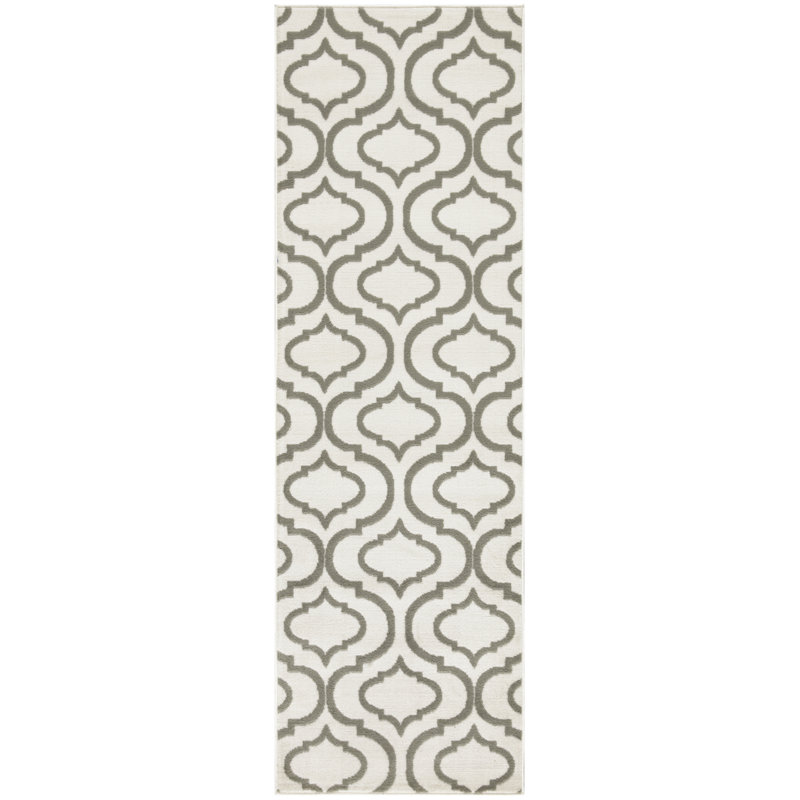 Zyus Geometric Indoor Rug, Rectangle 2' x 4'