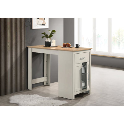 Table de salle à manger multi-usage à hauteur de comptoir 47 po avec armoire et tiroir de 47 po, finition en chêne, poignées argentées, 2 tablettes, plateau de 0,59 po, panneau de particules, fonction de tiroir amovible pour les espaces restreints,