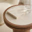 Table d'appoint ronde en noyer 19,4 po avec plateau en pierre frittée