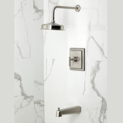 Robinet de baignoire et douche à pression équilibrée à poignée simple Kingston Brass Kingston