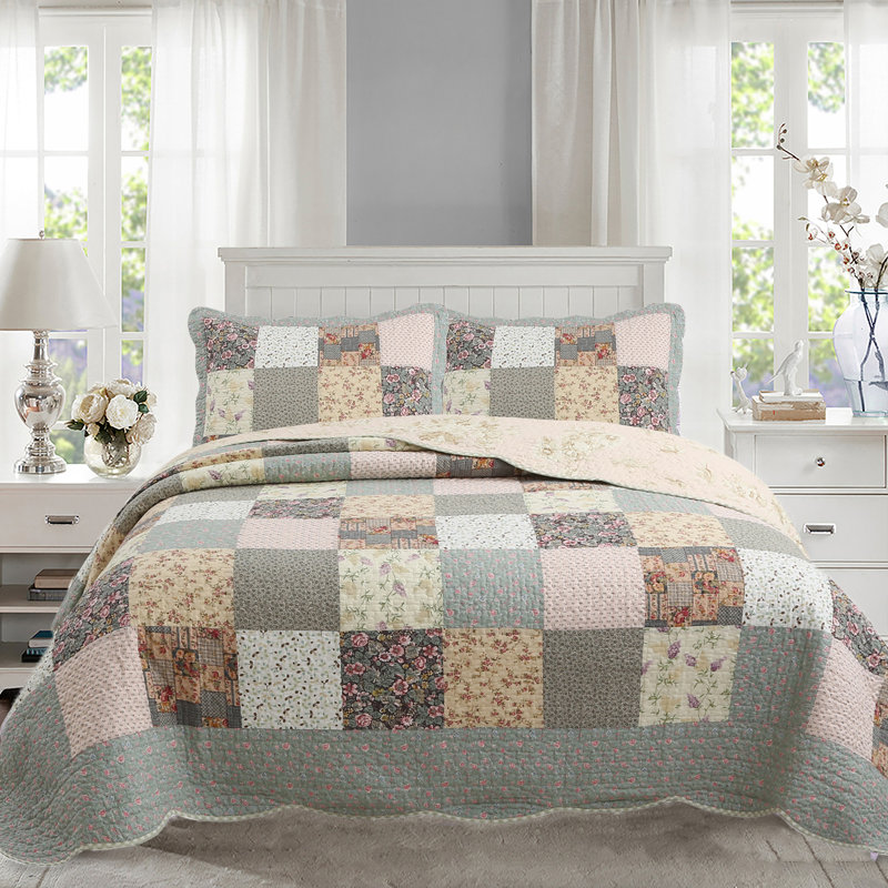 BB2022-080 Cotton Floral Quilt, Queen Quilt + 2 Standard Shams 