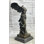 Reproduction d'une statue de la sculpture grecque antique à oreilles du nègre de Samothrace