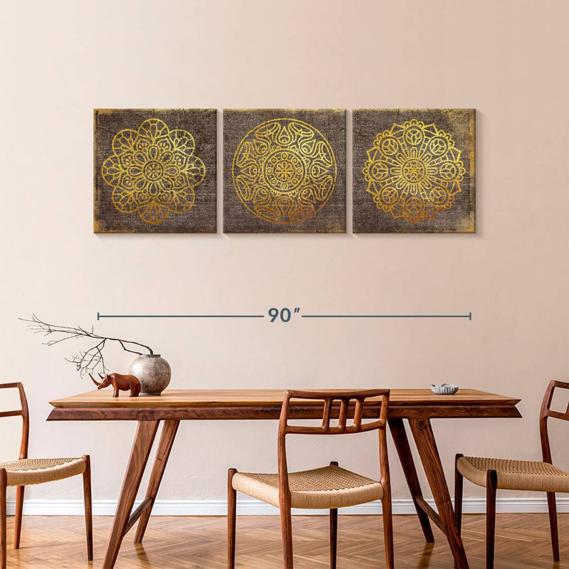 Ensemble de 3 mandalas dorées sur toile, H 30 po x l 92 po x P 1,25 po