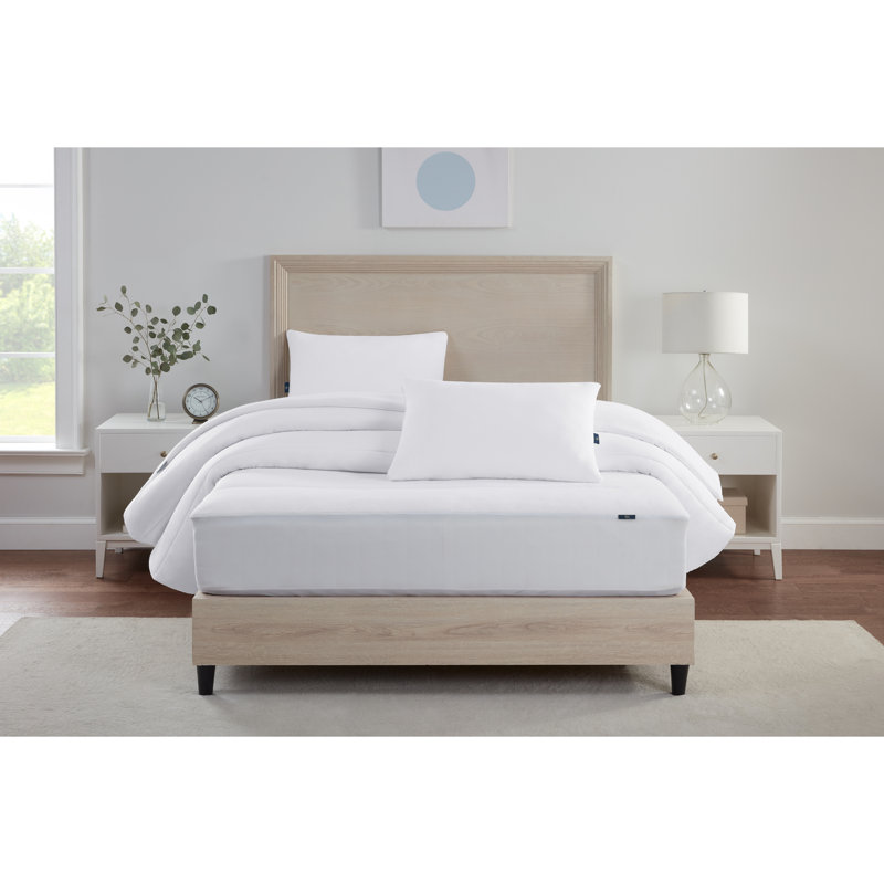 White Soft Cooling Down Alternative Twin Comforter with Corner Tabs