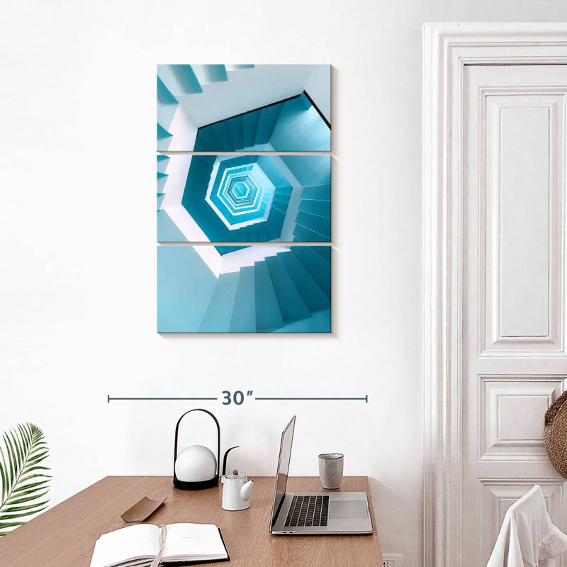 Lilie Hexagon Staircase, 32" H x 20" W
