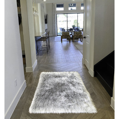 Mar Vista Faux Sheepskin Indoor Rug