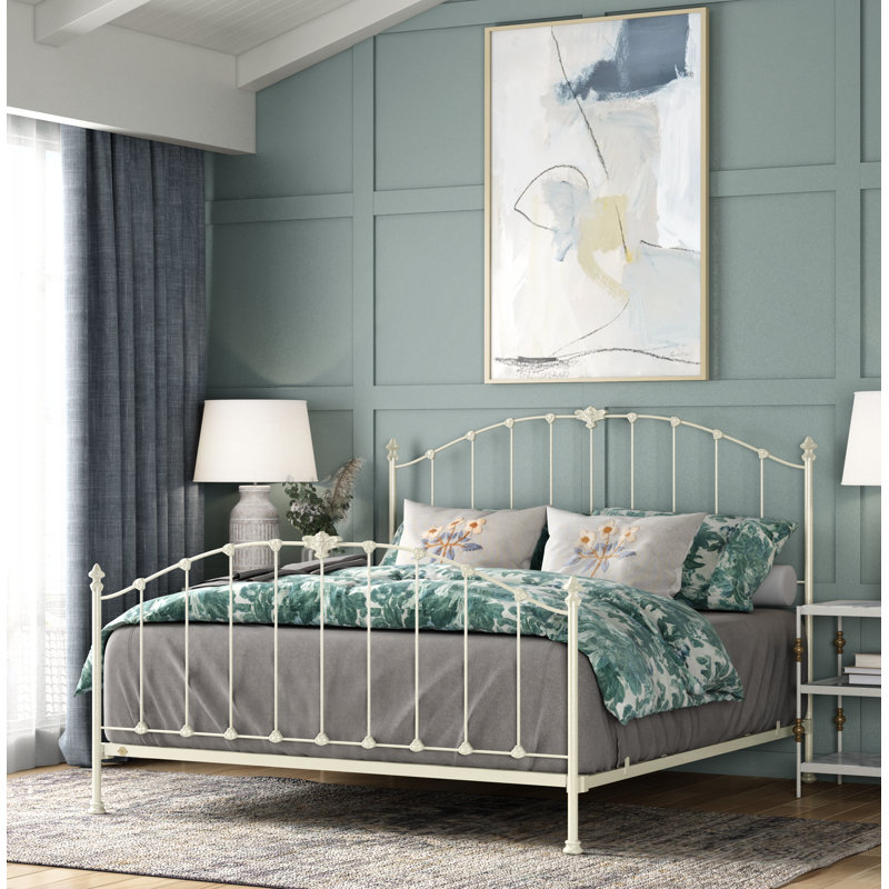 171 Country French Bed | Complete Standard, King, Gloss Off-White