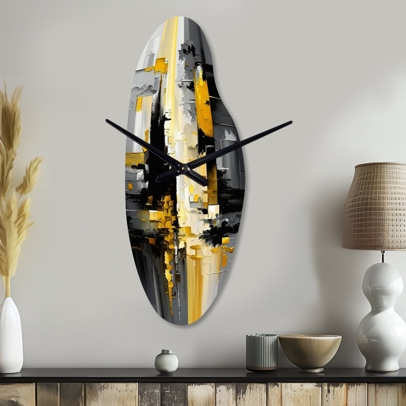 Stremme abstrait géométrique noir et jaune V - horloge murale incurvée géométrique en métal, horloge murale asymétrique moderne