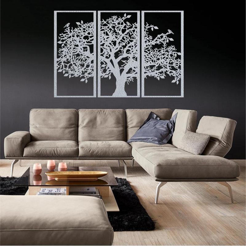 Moriann Traditional Wall Decor on Metal, 75cm H x 50cm W, Silver