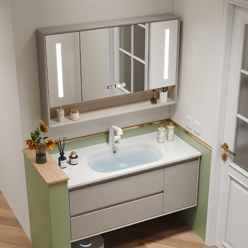 Armoire de salle de bain simple et luxueuse