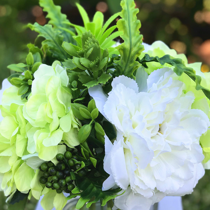 Hortensia artificiel dans un vase