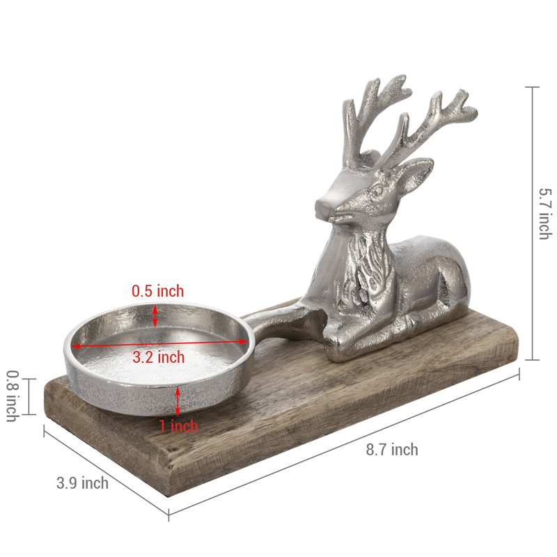Bougeoirs avec base en bois et figurine de cerf