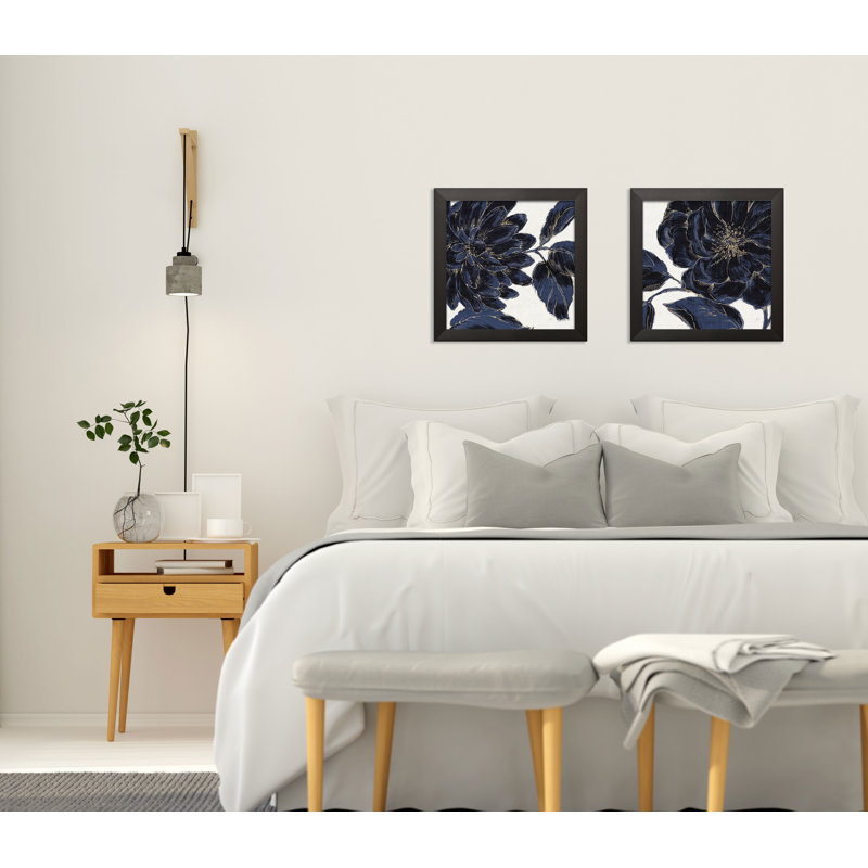 «Stunning Navy Blue and Gold Flower», ensemble de 2 reproductions, H 14 po x l 14 po, Papier avec cadre noir